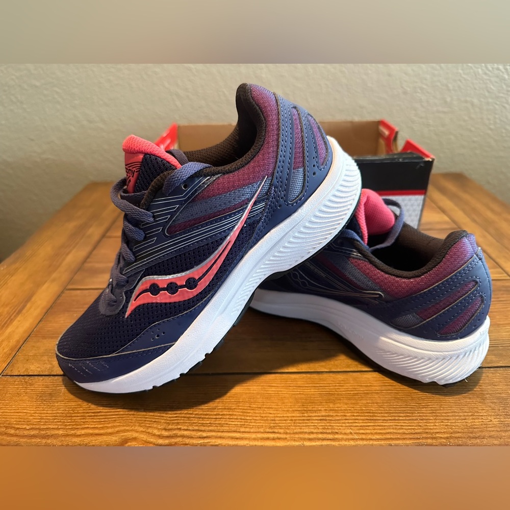 Saucony Cohesion 15 Running Shoe Size: 6 Nib - image 1